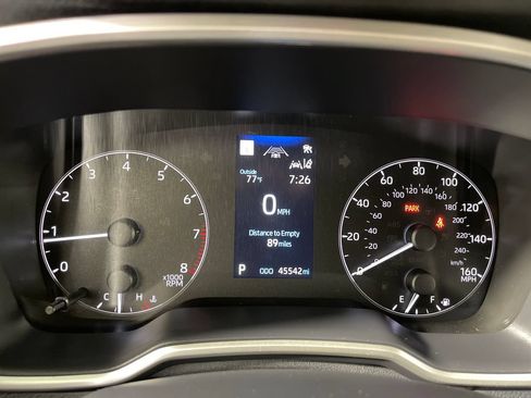 Certified 2024 Toyota Corolla SE w/ SE Package FWD image 18