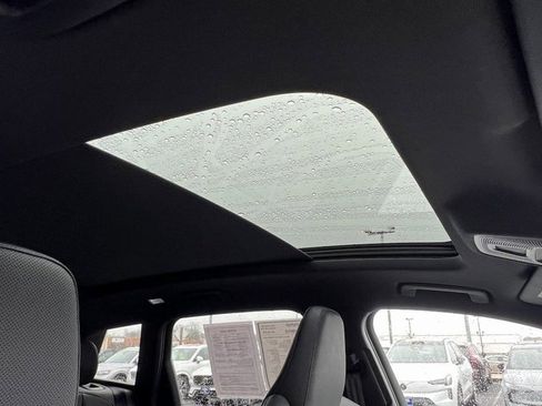 Certified 2025 Audi SQ6 e-tron Prestige w/ Black Optic Package image 15