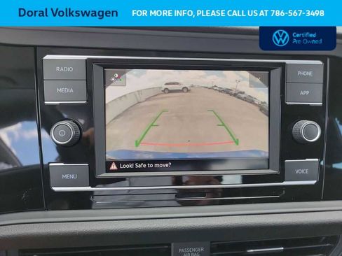 Used 2023 Volkswagen Jetta SE w/ Panoramic Sunroof Package FWD image 24