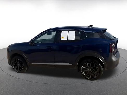 Used 2026 Nissan Kicks SR AWD/4WD image 10