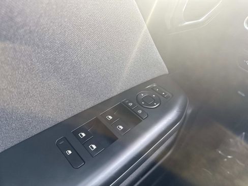 Used 2025 Kia K4 EX image 31