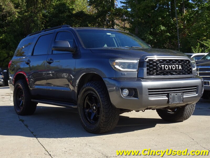 Used 2011 Toyota Sequoia Limited AWD/4WD image 2
