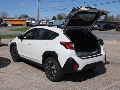 Used 2025 Subaru Crosstrek 2.0i Premium image 7