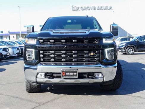 Used 2021 Chevrolet Silverado 2500 LTZ image 2