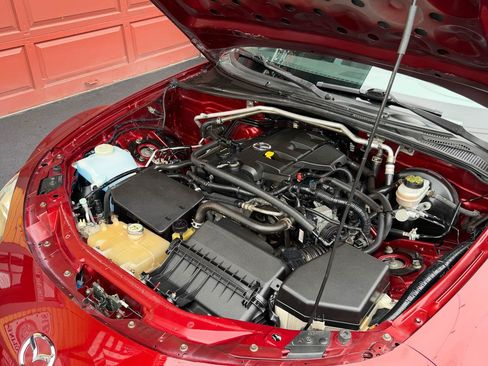 Used 2006 MAZDA MX-5 Miata Touring RWD image 29