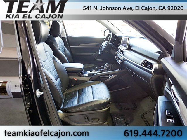 Certified 2022 Kia Telluride SX w/ SX Prestige Package AWD/4WD image 13