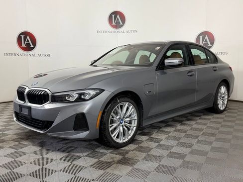 Certified 2023 BMW 330e xDrive w/ Premium Package image 3
