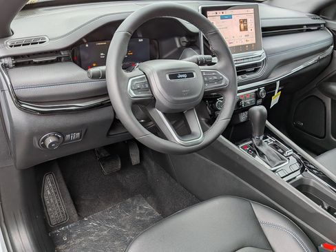 New 2026 Jeep Compass Limited w/ Sun, Sound & Navigation Group image 10