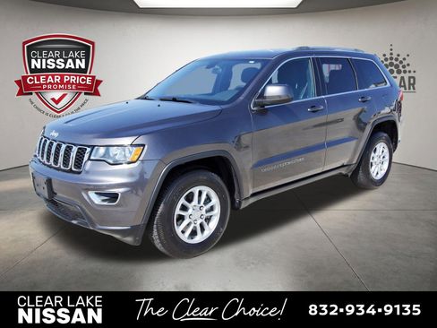 Used 2019 Jeep Grand Cherokee Laredo RWD image 3