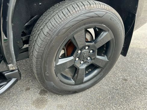 Used 2019 Chevrolet Tahoe LT image 11