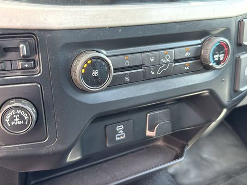Used 2022 Ford F150 XL w/ Trailer Tow Package RWD image 30