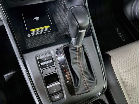 Used 2024 Honda CR-V Sport Touring image 18