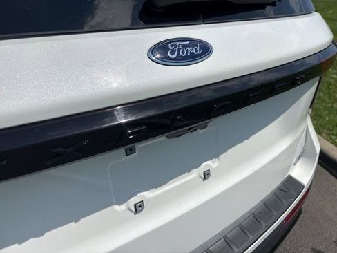 Used 2025 Ford Explorer ST-Line w/ ST-Line Street Pack AWD/4WD image 50