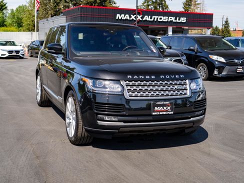 Used 2017 Land Rover Range Rover Supercharged AWD/4WD image 2