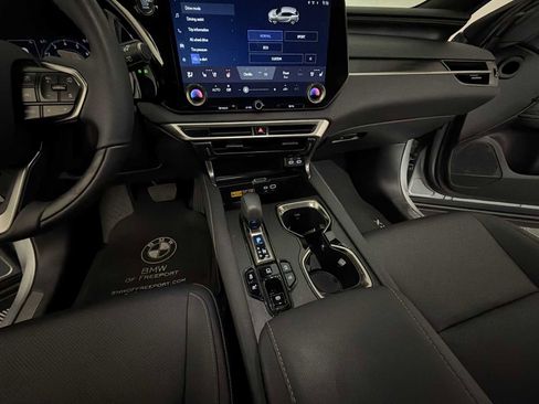 Used 2024 Lexus RX 350 Premium image 17