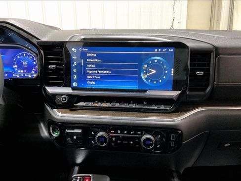 Used 2023 Chevrolet Silverado 1500 RST w/ Convenience Package II AWD/4WD image 6