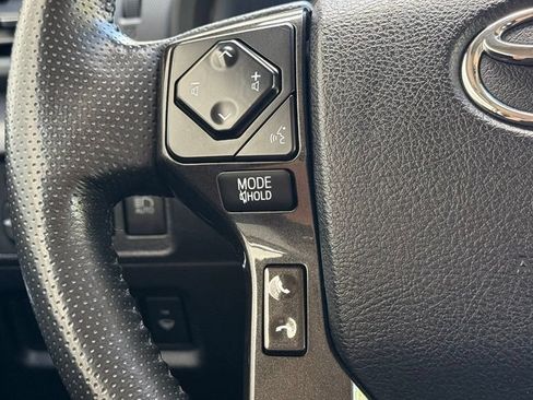 Used 2023 Toyota 4Runner TRD Off-Road Premium AWD/4WD image 20