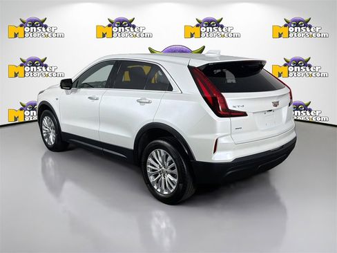 Used 2024 Cadillac XT4 Luxury image 7