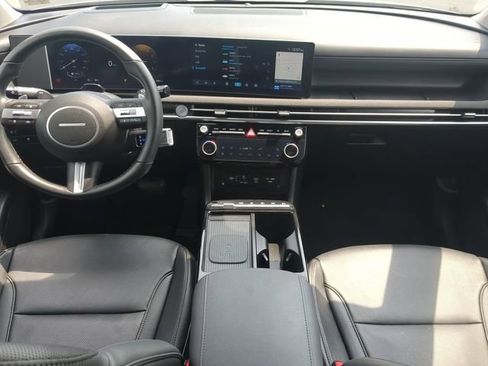 Certified 2026 Hyundai Tucson Limited FWD image 14