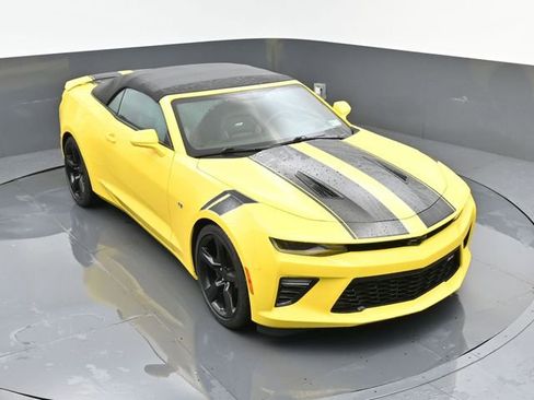 Used 2018 Chevrolet Camaro SS RWD image 19