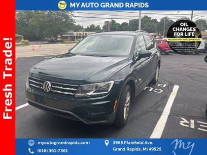 Used 2019 Volkswagen Tiguan SE w/ Panoramic Sunroof Package