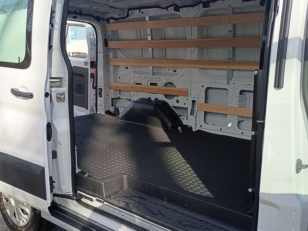 Used 2025 Ford Transit 250 Low Roof w/ Exterior Upgrade Package RWD image 14