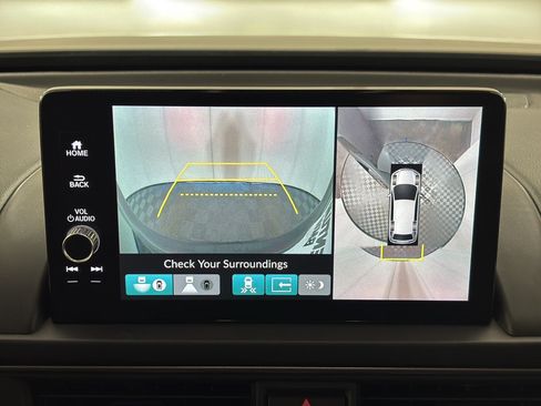 Used 2024 Honda Pilot TrailSport image 24
