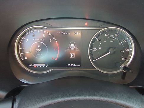Used 2020 Nissan Kicks SV image 21