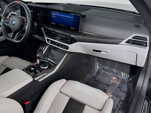Used 2025 BMW M4 Competition image 28