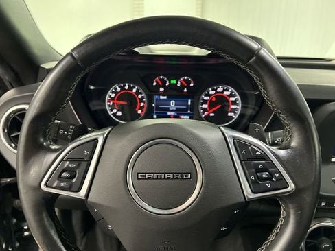 Used 2022 Chevrolet Camaro LT RWD image 11