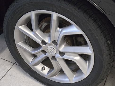 Used 2015 Nissan Sentra SR image 14