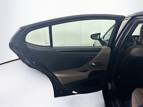 Used 2024 Lexus ES 350 w/ Premium Package image 28