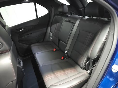 Used 2023 Chevrolet Equinox RS image 31