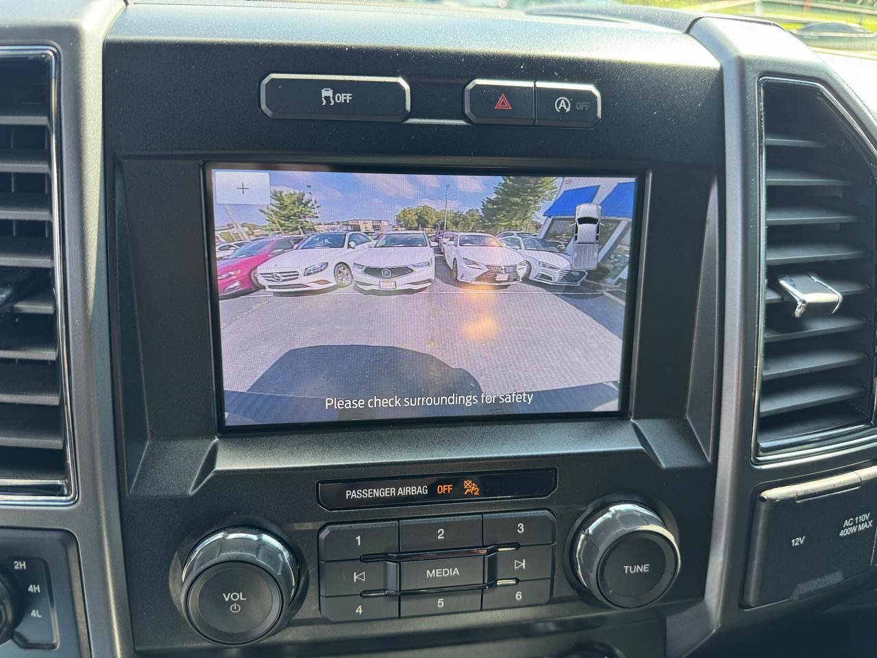 Used 2020 Ford F150 XLT w/ Equipment Group 302A Luxury AWD/4WD image 17