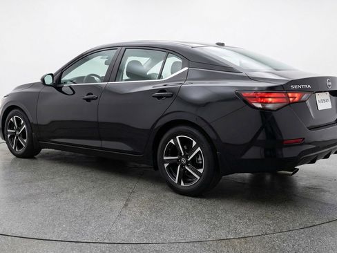 Used 2025 Nissan Sentra SV FWD image 5