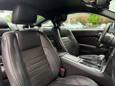 Used 2011 Ford Mustang Premium w/ 202A Rapid Spec Order Code RWD image 20