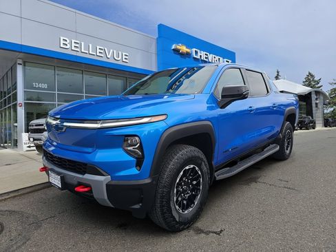 Used 2026 Chevrolet Silverado EV Trail Boss AWD/4WD image 3