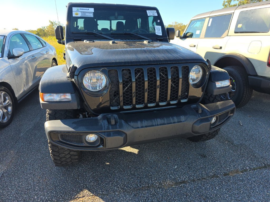 Used 2023 Jeep Gladiator Sport AWD/4WD image 8