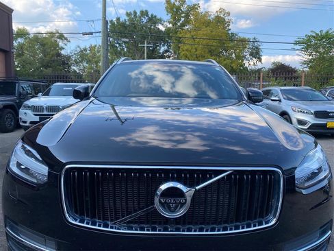 Used 2018 Volvo XC90 T6 Momentum w/ Convenience Package AWD/4WD image 15