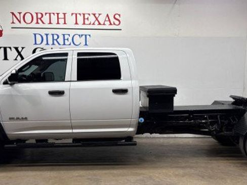 Used 2019 RAM 5500 Tradesman w/ Safety Group AWD/4WD image 1