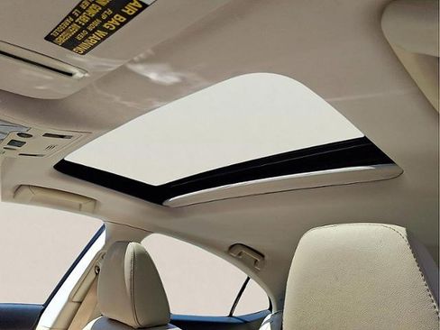Used 2014 Lexus ES 350 w/ Luxury Package FWD image 12