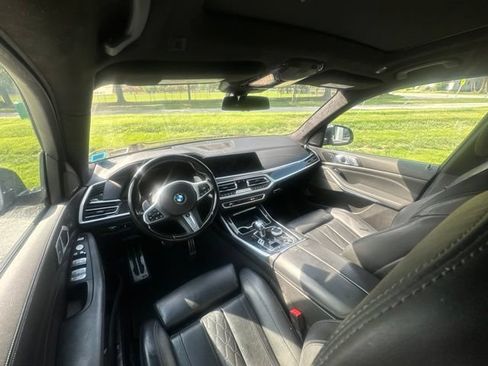 Used 2022 BMW X7 xDrive40i w/ M Sport Package AWD/4WD image 10