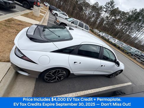 Used 2023 Hyundai Ioniq 6 SEL image 5