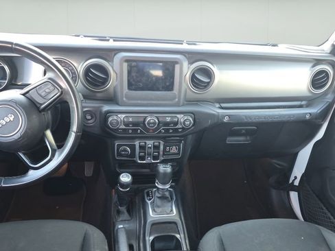 Used 2018 Jeep Wrangler Unlimited Sport S image 13