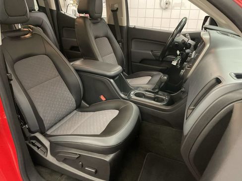 Used 2017 Chevrolet Colorado Z71 AWD/4WD image 20