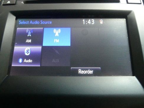 Used 2017 Toyota Camry LE FWD image 39