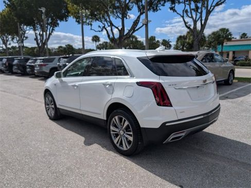 Used 2020 Cadillac XT5 Premium Luxury w/ LPO, Floor Liner Package image 5