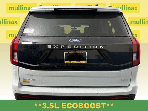 New 2026 Ford Expedition Max Active image 9
