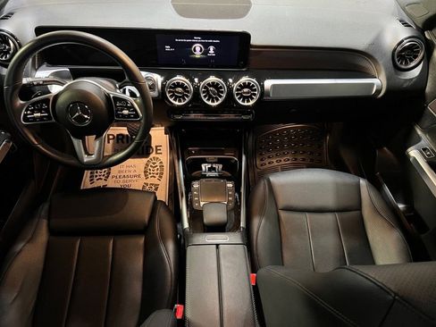 Used 2022 Mercedes-Benz EQB 300 4MATIC image 41