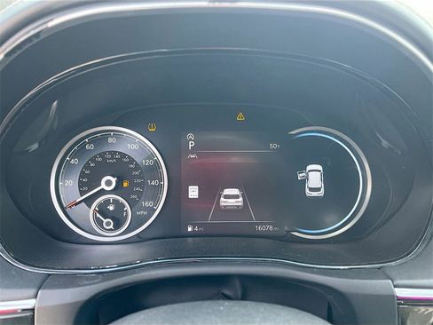 Used 2024 Genesis GV70 3.5T Sport w/ Sport Advanced Package image 12